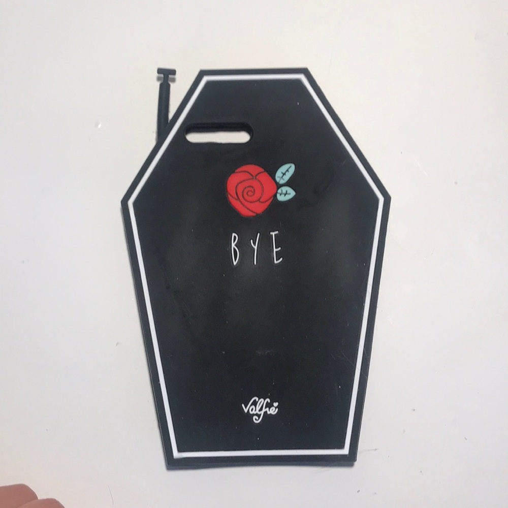 Valfre iPhone 7 Plus coffin case 🧟‍♀️